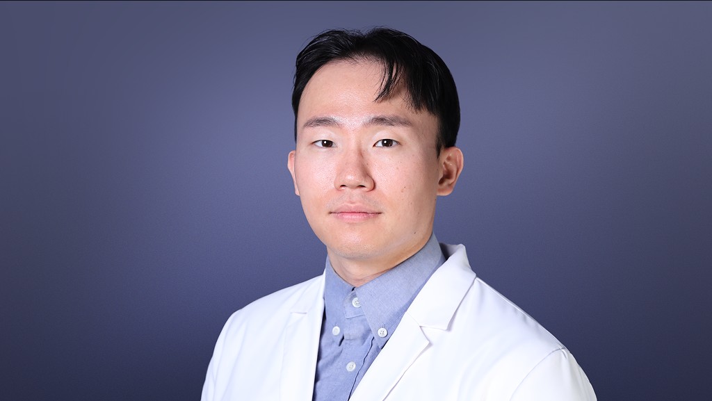 Dr. Dae Hahm